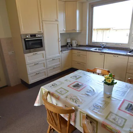 Holiday home Cosy With Pet Friendly Garden