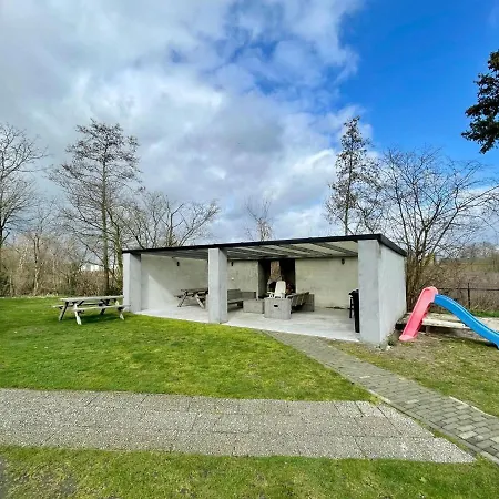 Cosy With Pet Friendly Garden * Elsendorp