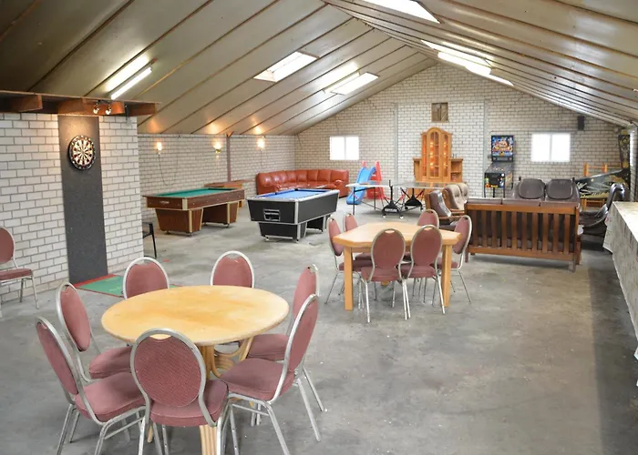 Holiday home In With Garden